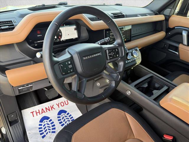 Used 2024 Land Rover Defender 110 X-Dynamic SE image 12