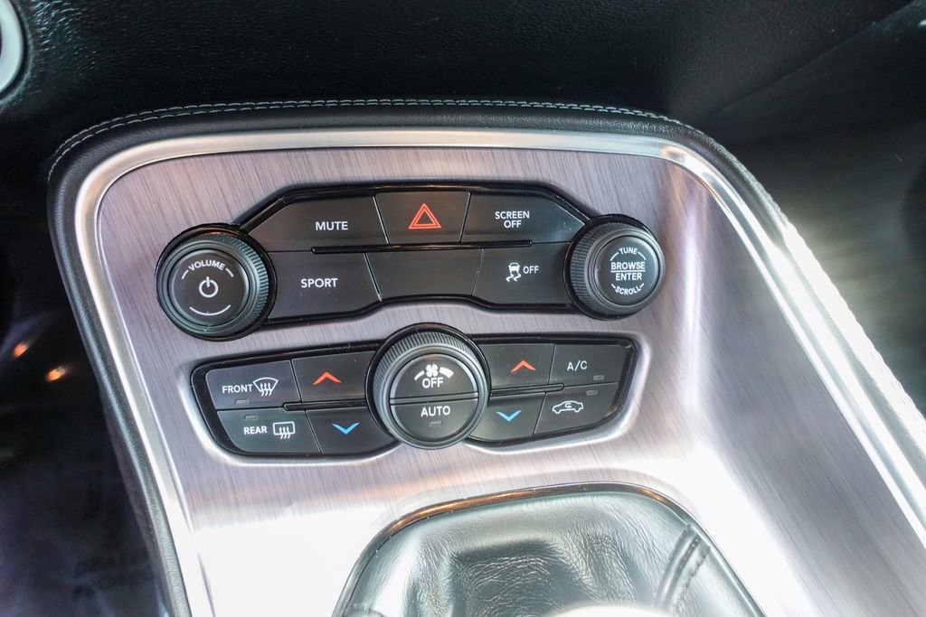 Used 2018 Dodge Challenger R/T w/ Blacktop Package image 20