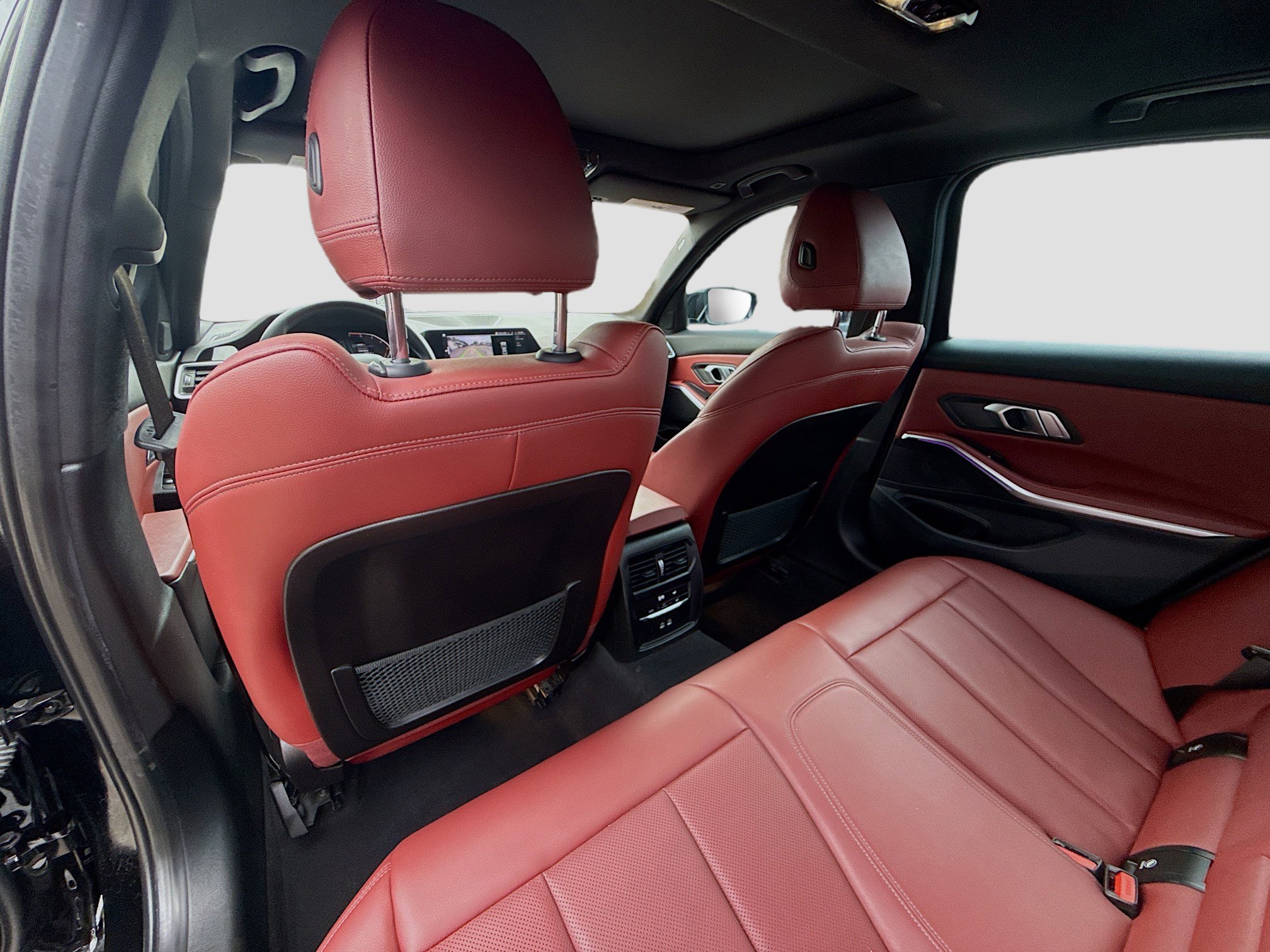 Used 2022 BMW 330i Sedan w/ Convenience Package image 25