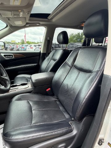 Used 2019 Nissan Pathfinder Platinum FWD image 10