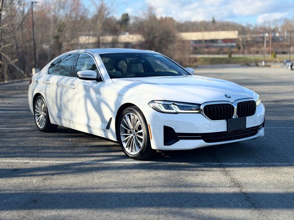 Used 2022 BMW 530i xDrive w/ Convenience Package image 9