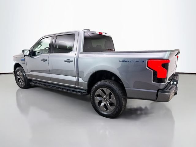 Used 2024 Ford F150 Lightning XLT AWD/4WD image 5