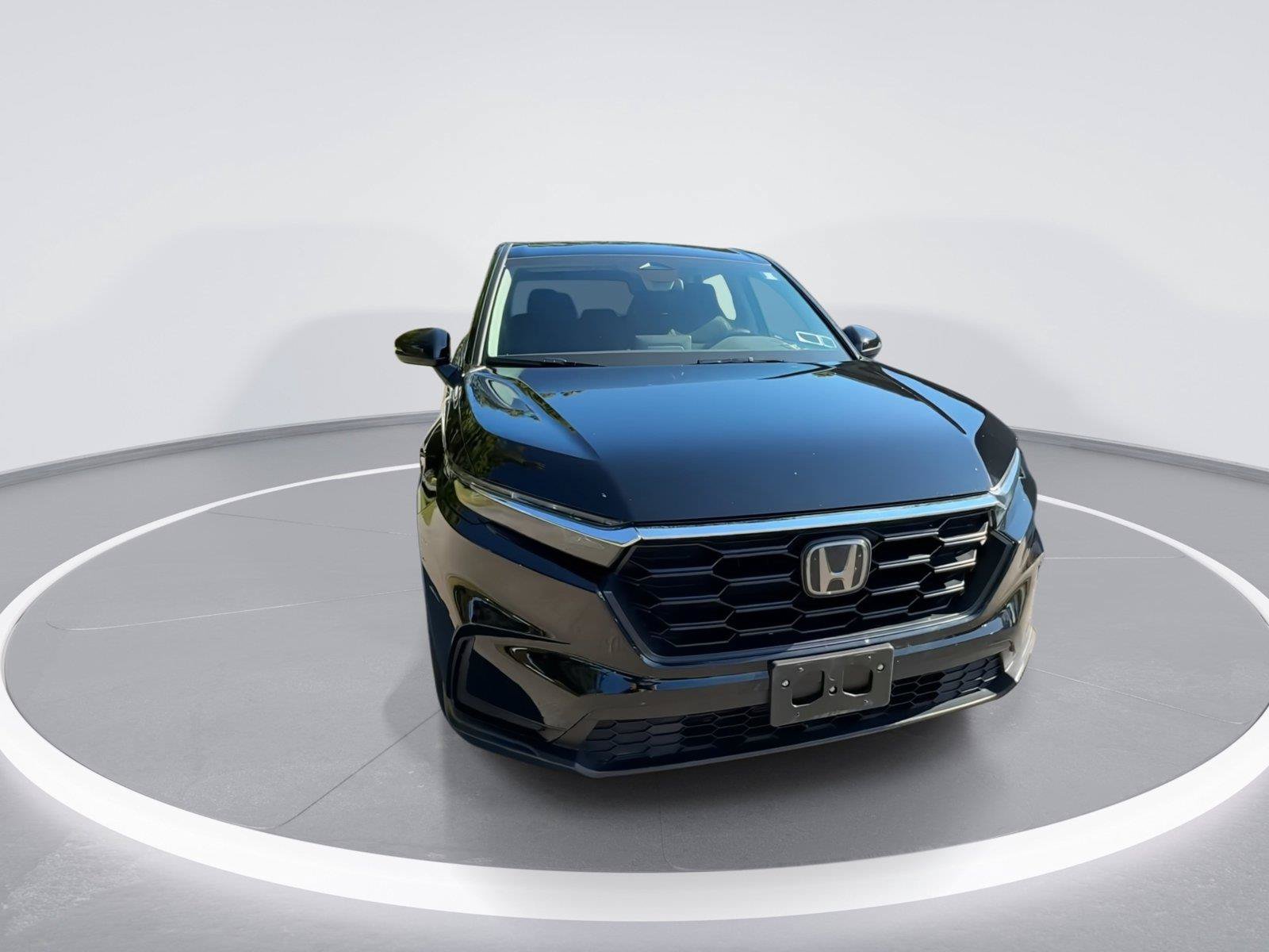 Used 2024 Honda CR-V LX image 2