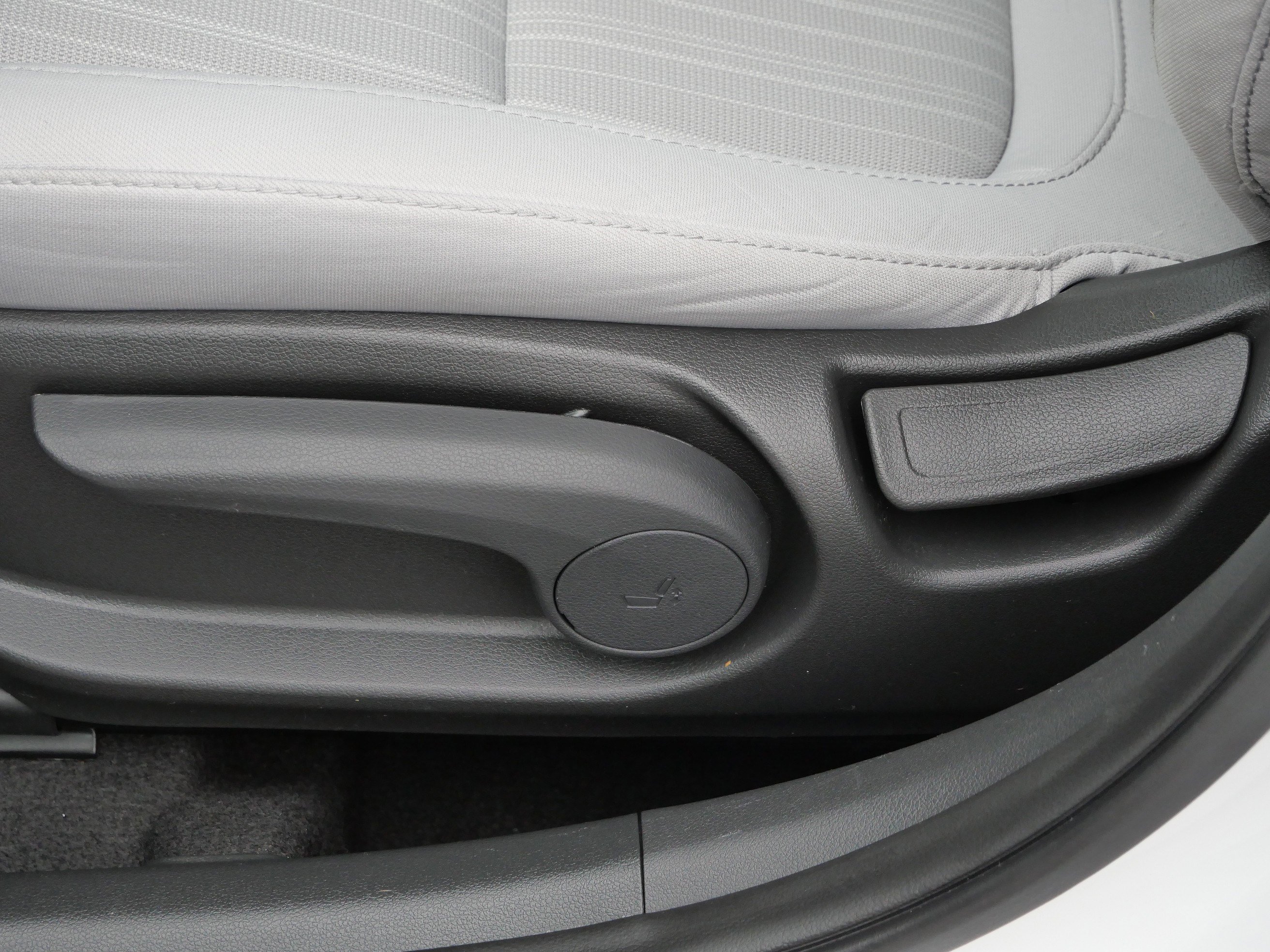 Certified 2022 Hyundai Kona SEL w/ Convenience Package image 20