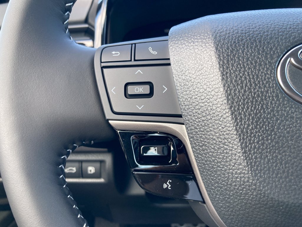 New 2026 Toyota Camry SE w/ Convenience Package FWD image 6