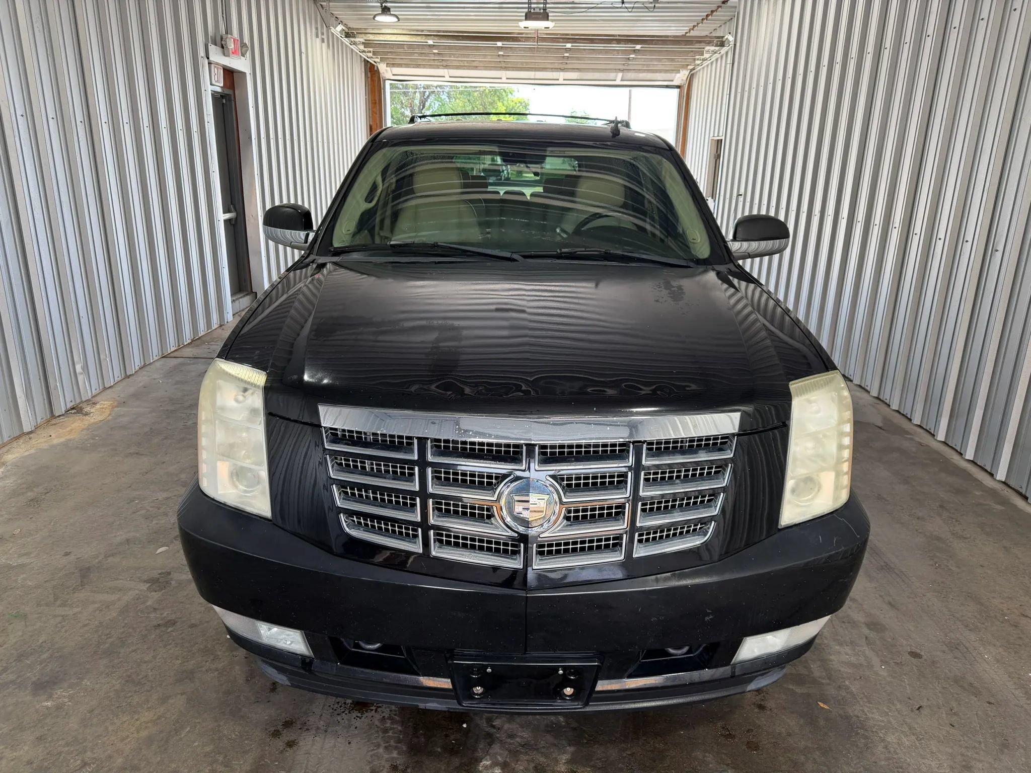 Used 2007 Cadillac Escalade AWD w/ Information Package image 3
