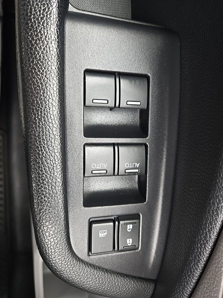 Used 2018 Honda Pilot Touring image 24