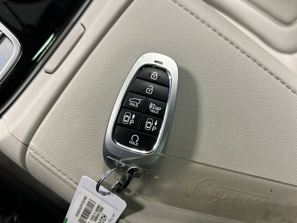 Used 2023 Hyundai Tucson Limited image 20