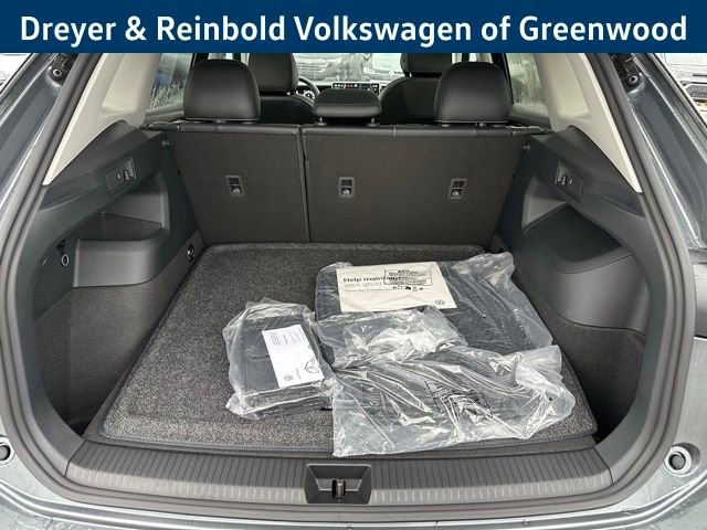 New 2026 Volkswagen Tiguan SE image 31