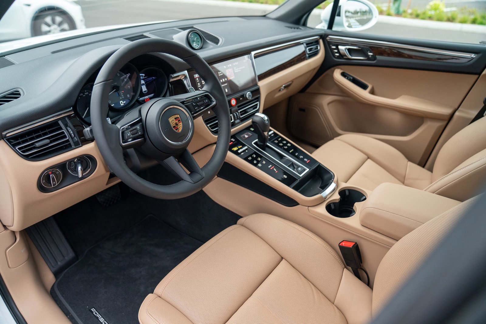 New 2026 Porsche Macan S image 4