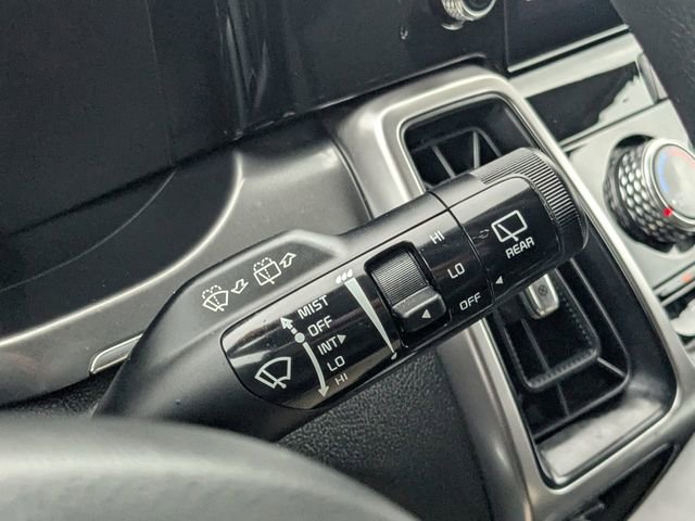 Used 2023 Kia Sorento LX image 27
