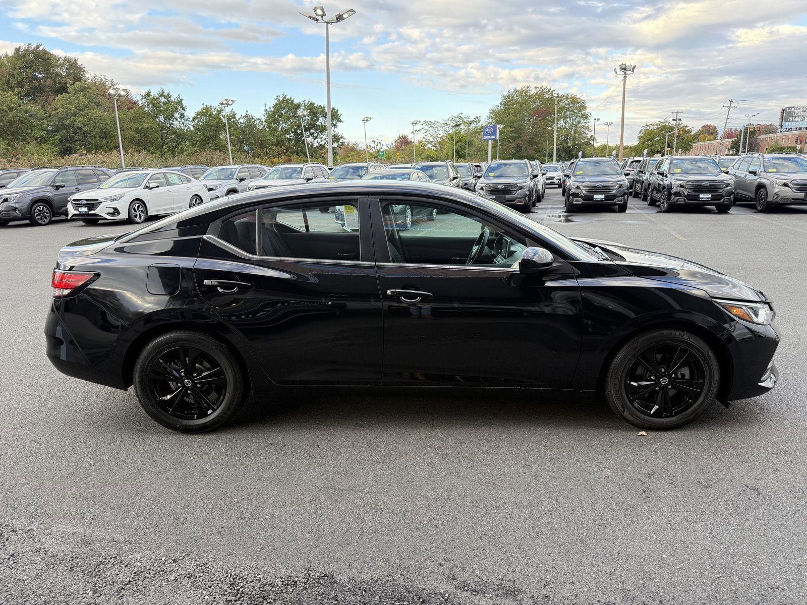 Used 2021 Nissan Sentra SV image 6