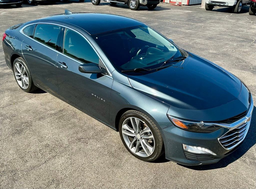 Used 2021 Chevrolet Malibu LT FWD image 5