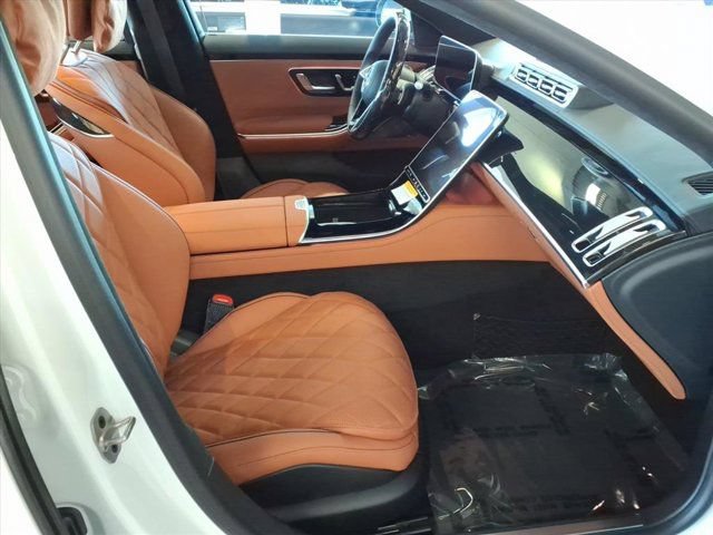 New 2026 Mercedes-Benz S 580 4MATIC Sedan image 16
