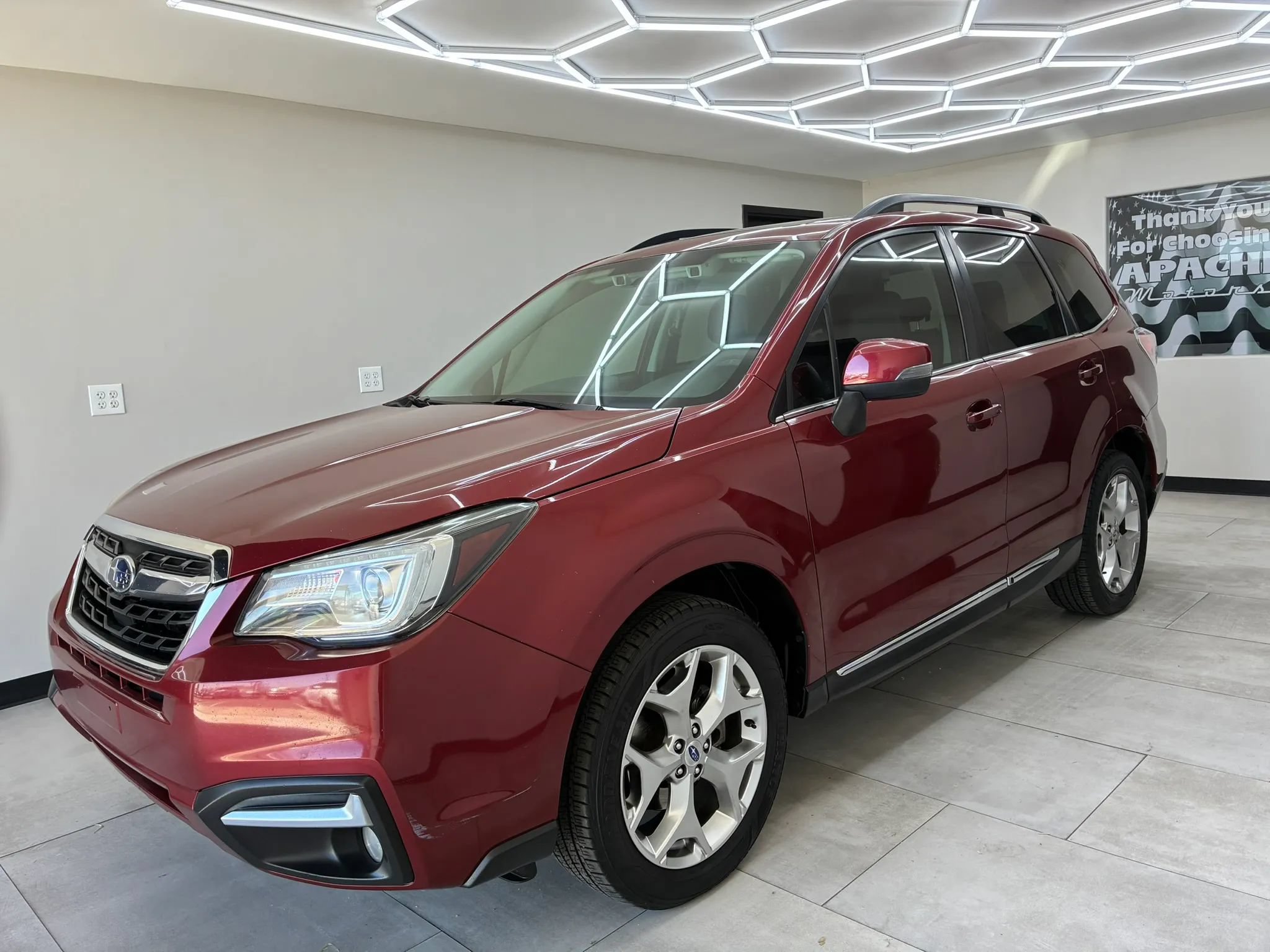 Used 2017 Subaru Forester 2.5i Touring AWD/4WD image 2