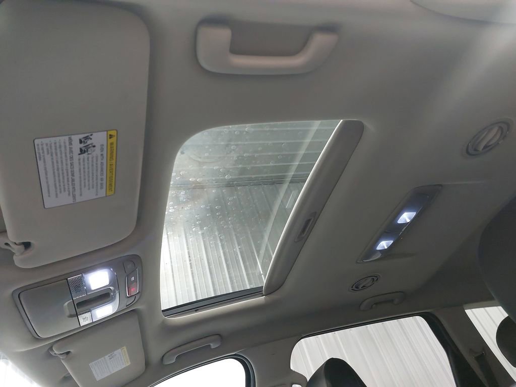 Used 2023 Kia Telluride S w/ S Sunroof Package image 32