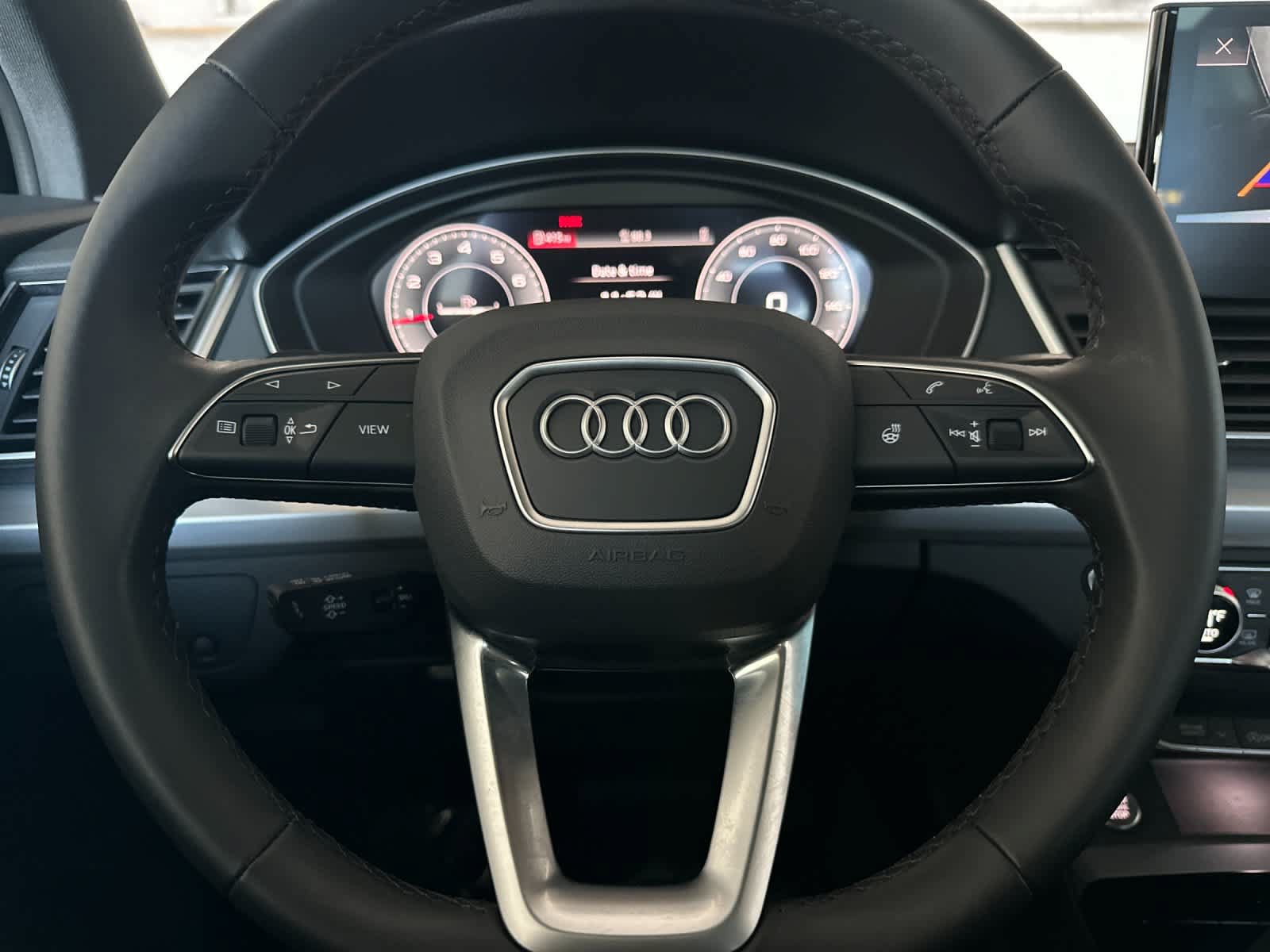 Used 2025 Audi Q5 2.0T Premium w/ Convenience Plus Package AWD/4WD image 23
