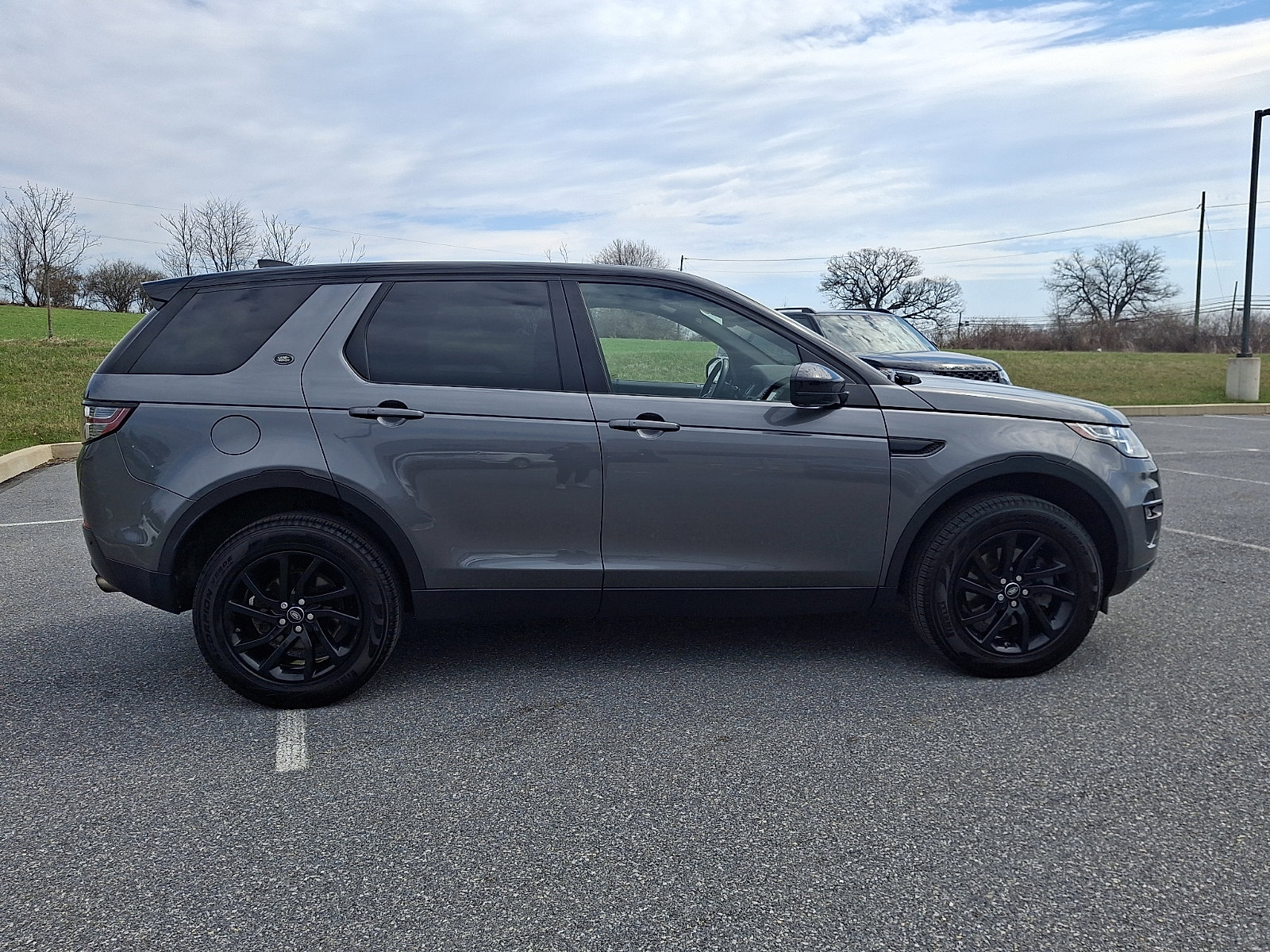 Used 2018 Land Rover Discovery Sport HSE image 7