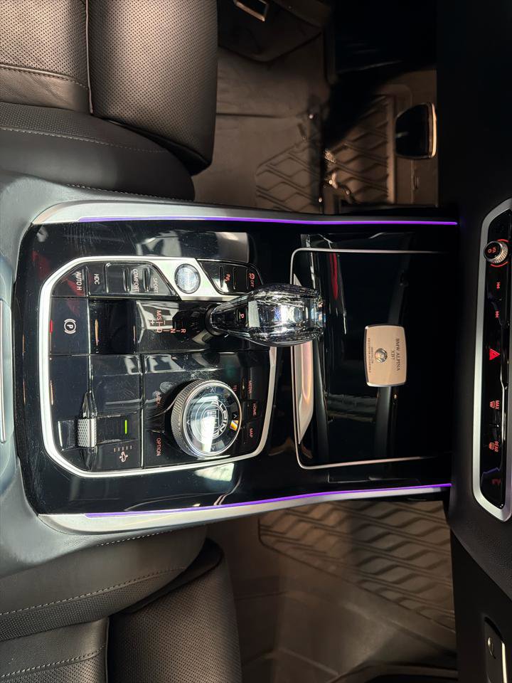 Used 2023 BMW ALPINA XB7 image 19