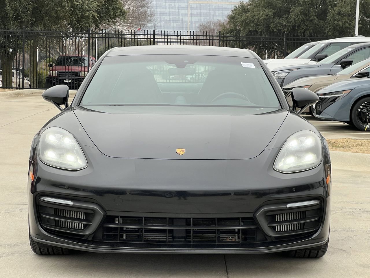 Used 2022 Porsche Panamera Platinum Edition image 6