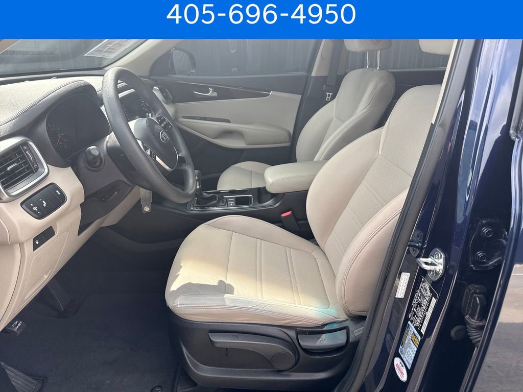 Used 2020 Kia Sorento LX FWD image 18