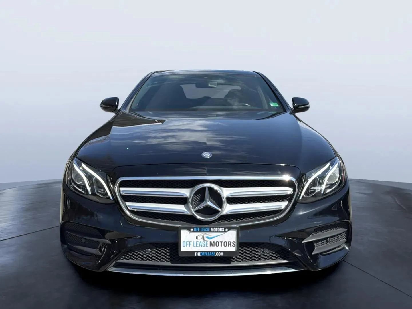 Used 2017 Mercedes-Benz E 300 4MATIC w/ Premium 1 Package image 8