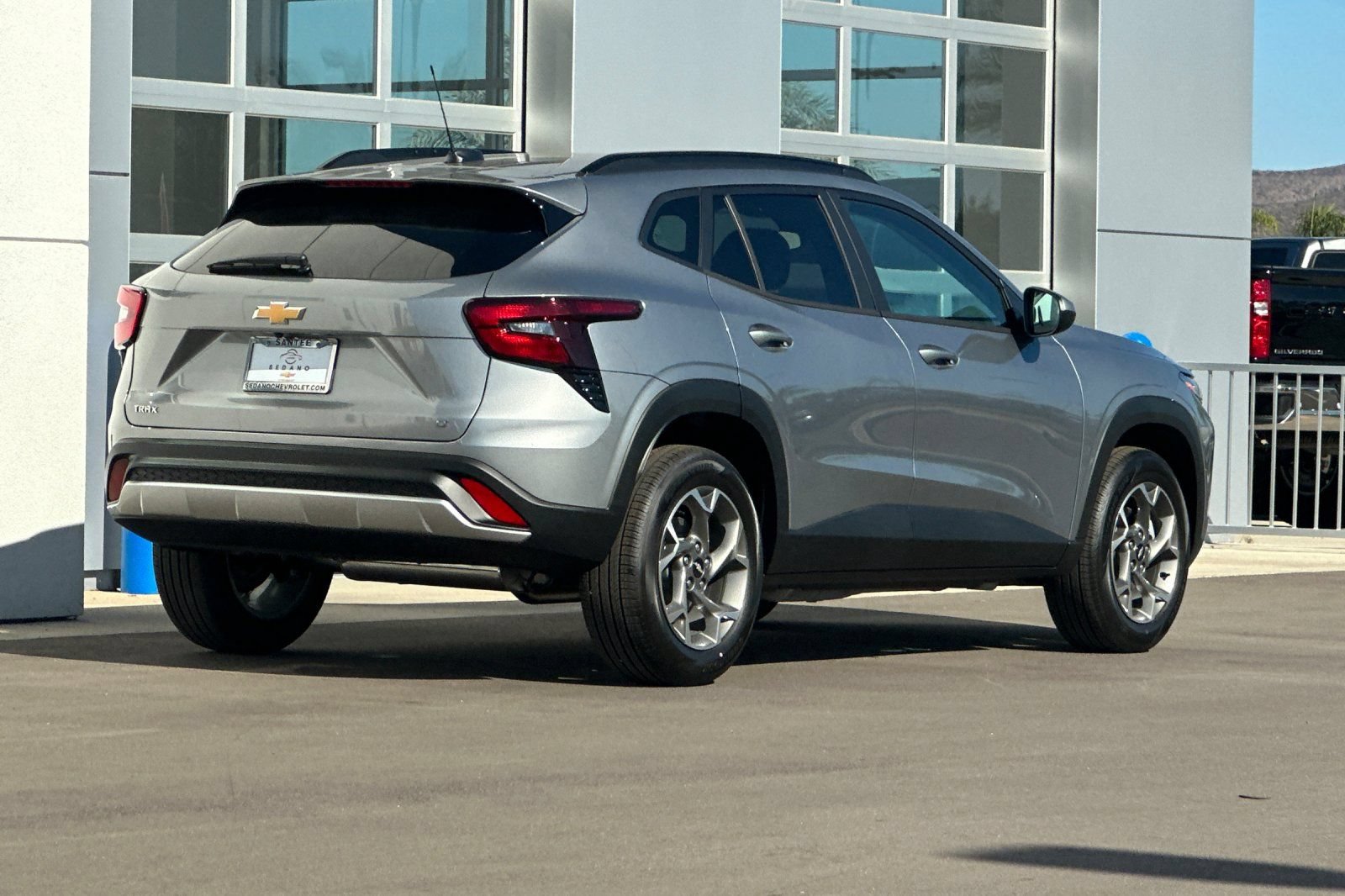 New 2026 Chevrolet Trax LT FWD image 4