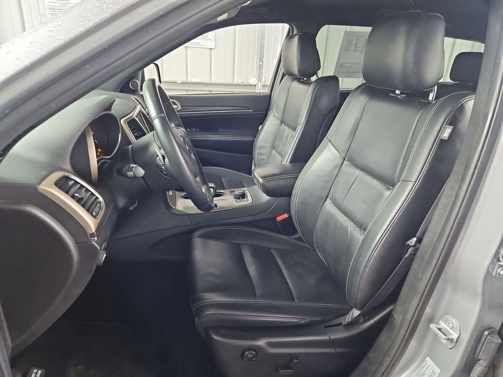 Used 2015 Jeep Grand Cherokee Limited w/ Trailer Tow Group IV image 12