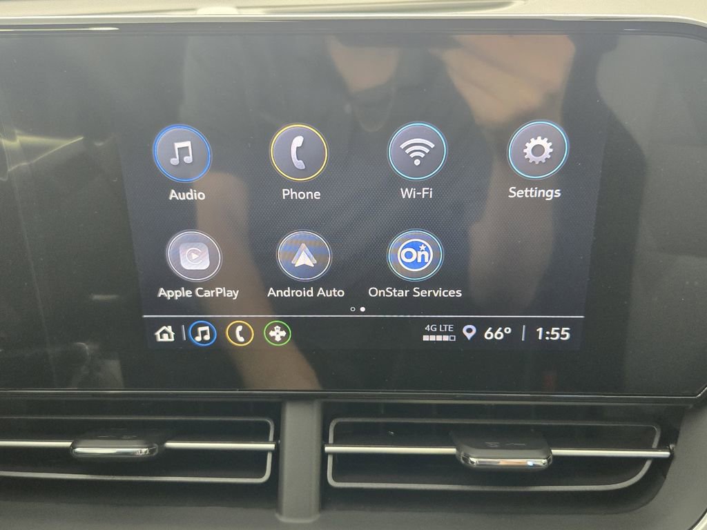 New 2026 Chevrolet Trax RS w/ Sunroof Package image 17