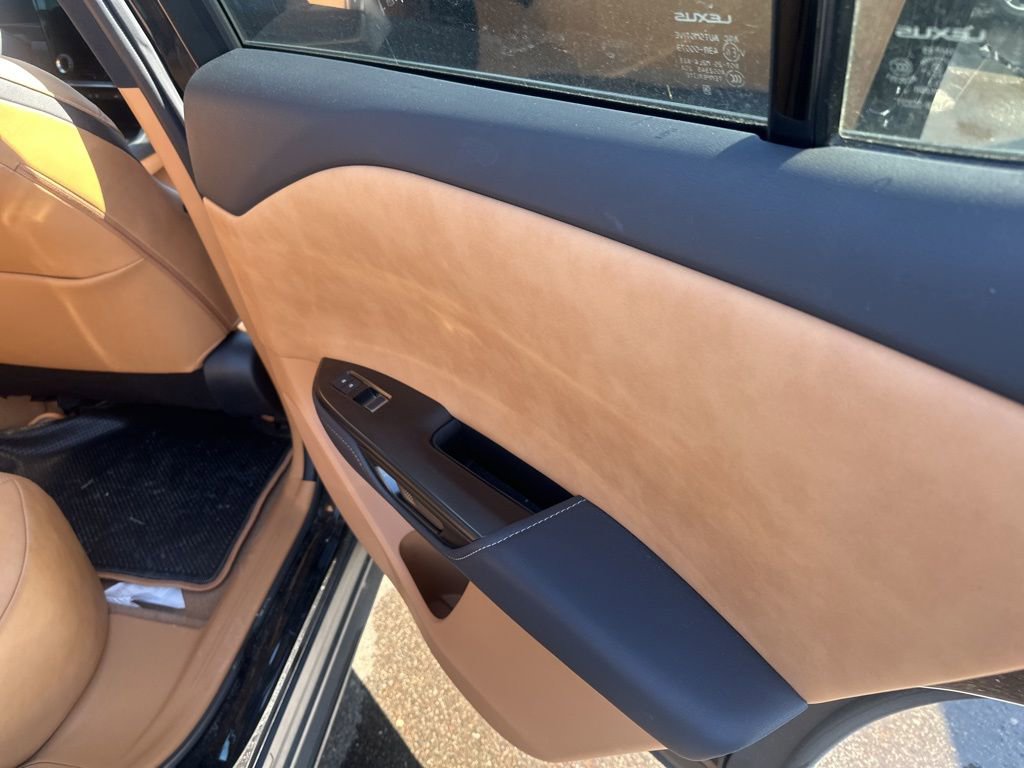 Used 2023 Lexus RZ 450e Premium w/ Technology Package image 14