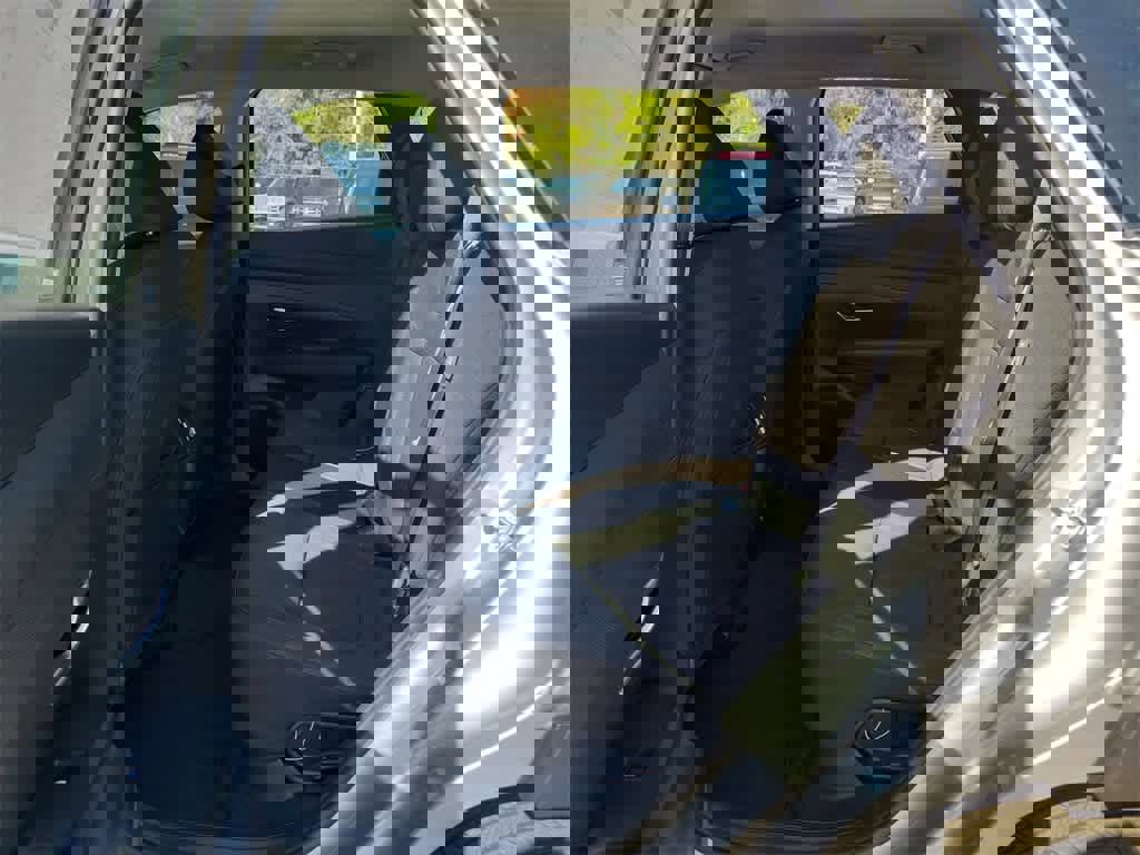 New 2026 Hyundai Tucson Blue SE image 11