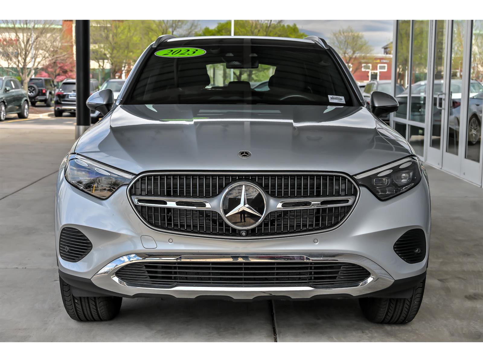 Used 2023 Mercedes-Benz GLC 300 4MATIC image 4