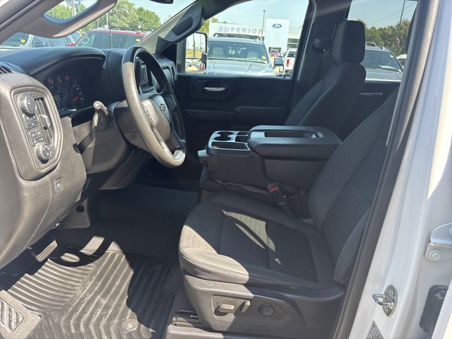 Used 2024 Chevrolet Silverado 2500 Custom w/ Custom Value Package AWD/4WD image 17
