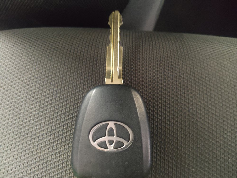 Used 2018 Toyota Corolla LE FWD image 32