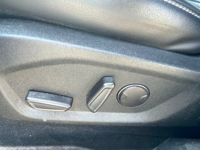 Used 2020 Ford Edge SEL FWD image 26
