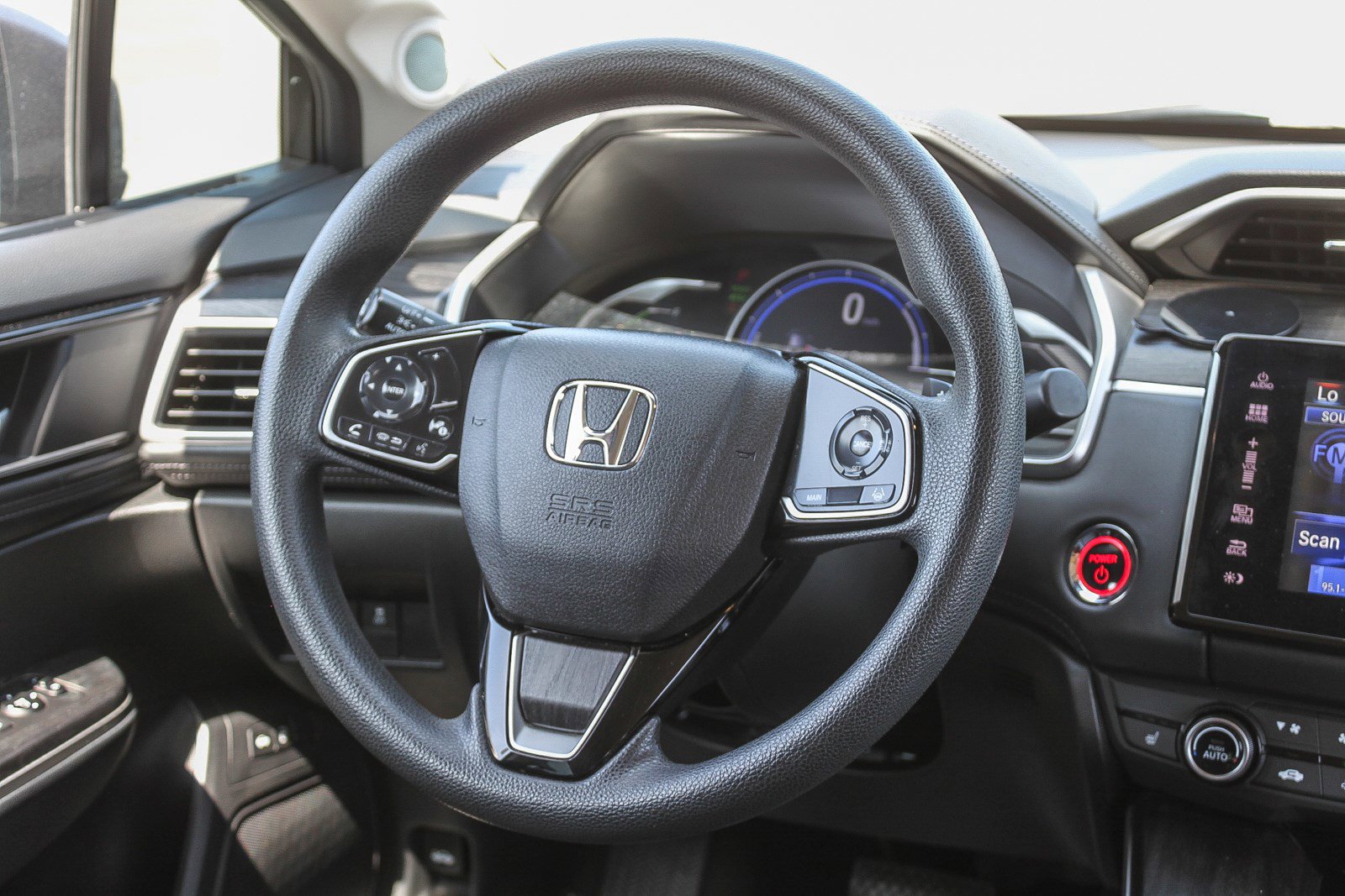 Certified 2020 Honda Clarity Plug-In Hybrid image 17