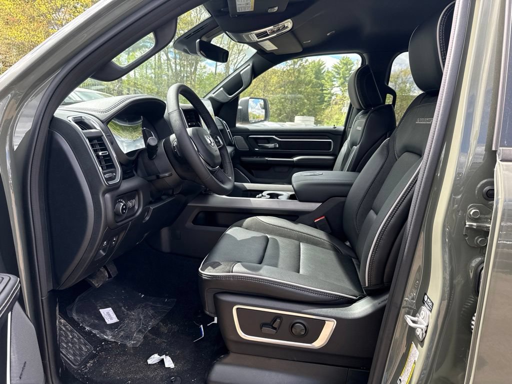 New 2026 RAM 1500 Laramie AWD/4WD image 17