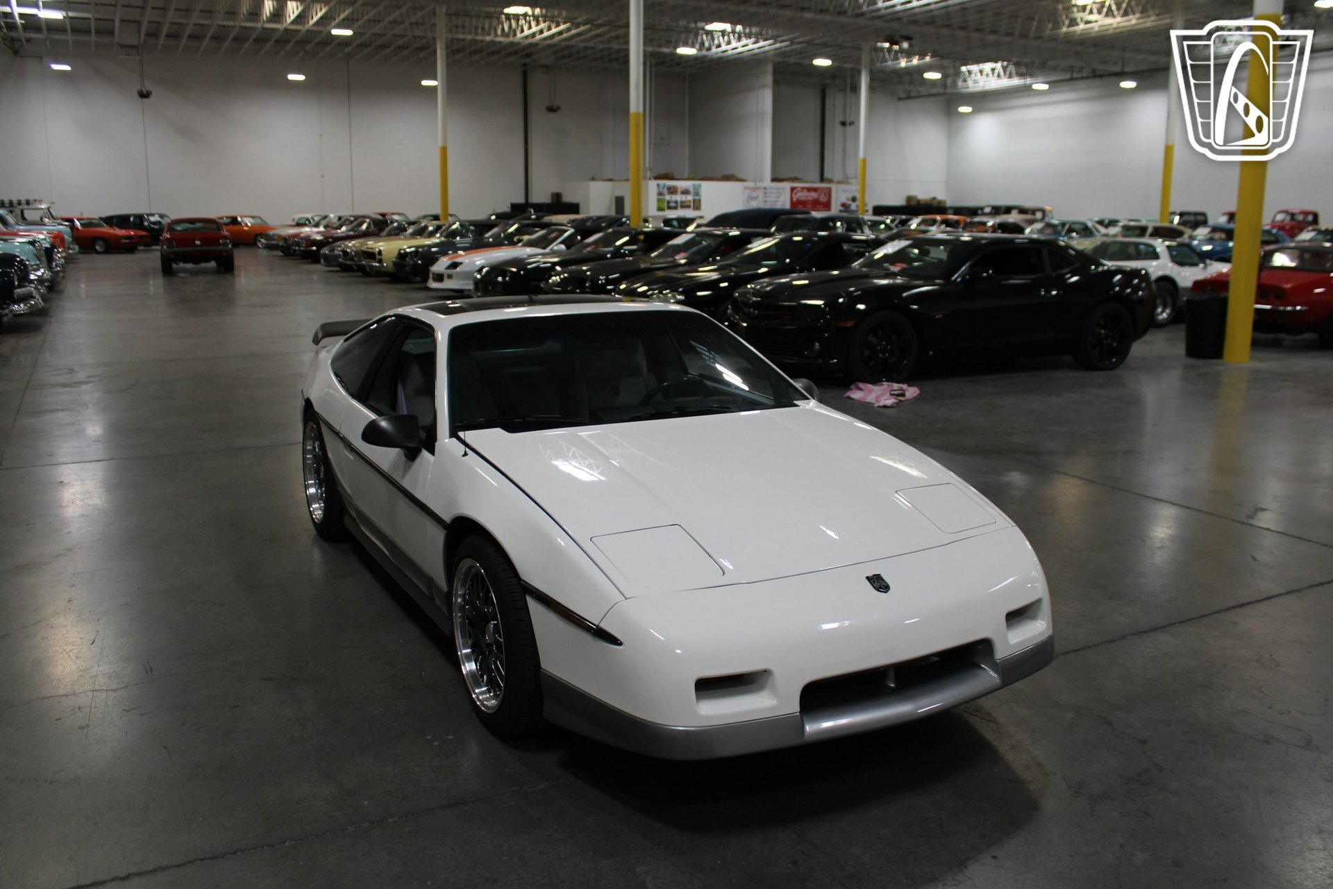 Used 1987 Pontiac Fiero GT image 34