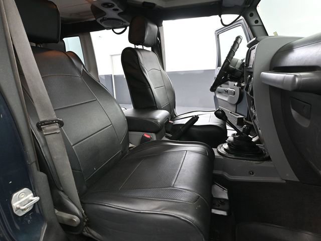Used 2008 Jeep Wrangler Unlimited Sahara image 35