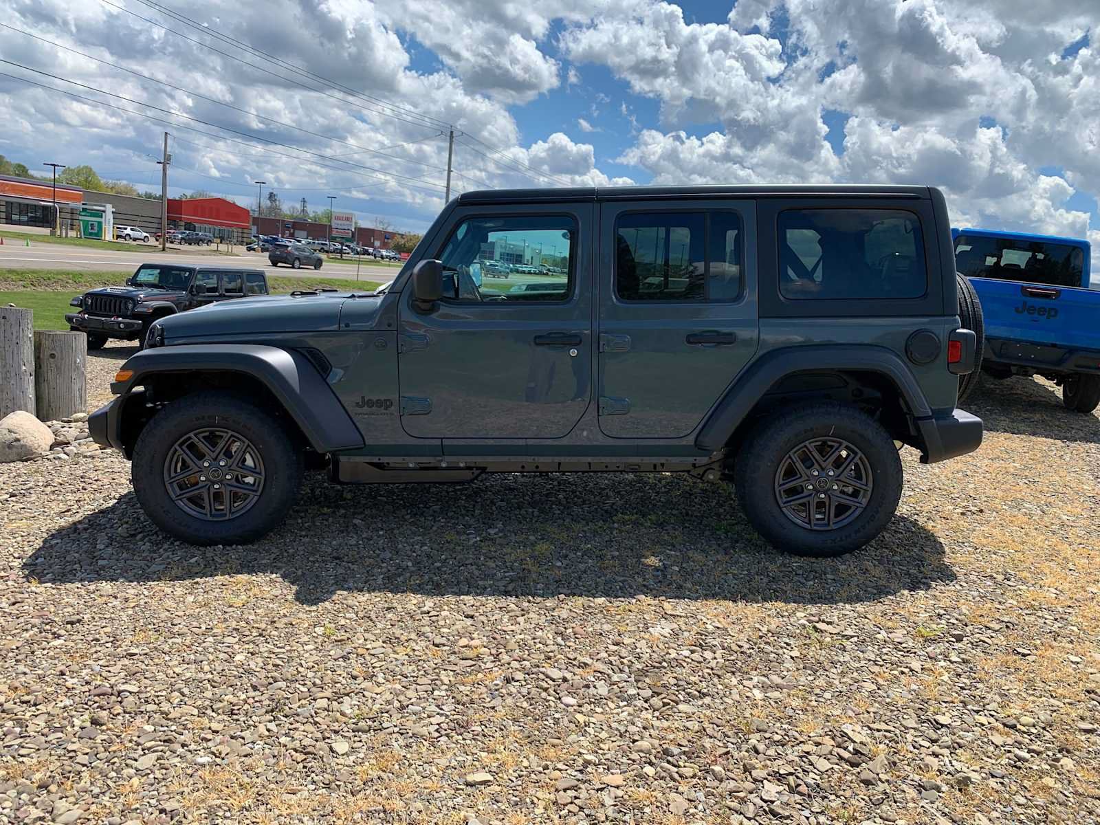 New 2026 Jeep Wrangler Unlimited Sport AWD/4WD image 8