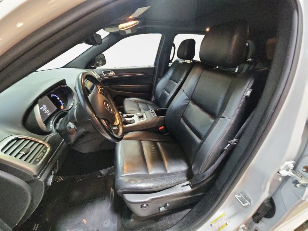 Used 2019 Jeep Grand Cherokee Limited image 12