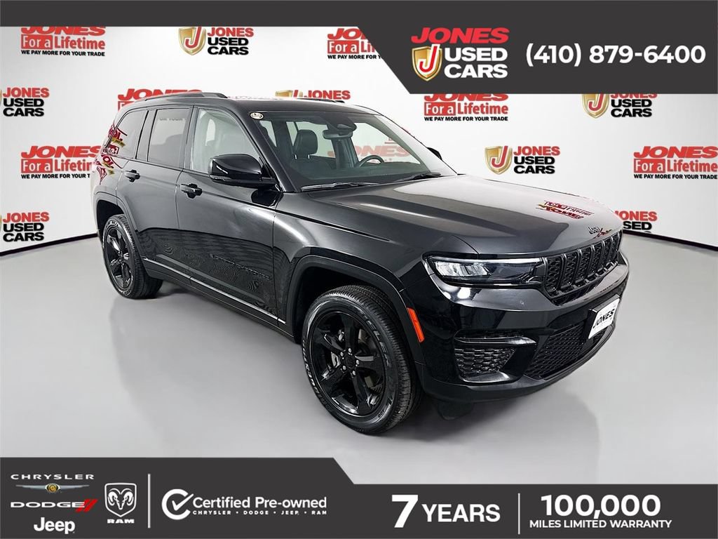 Used 2023 Jeep Grand Cherokee Altitude AWD/4WD image 1