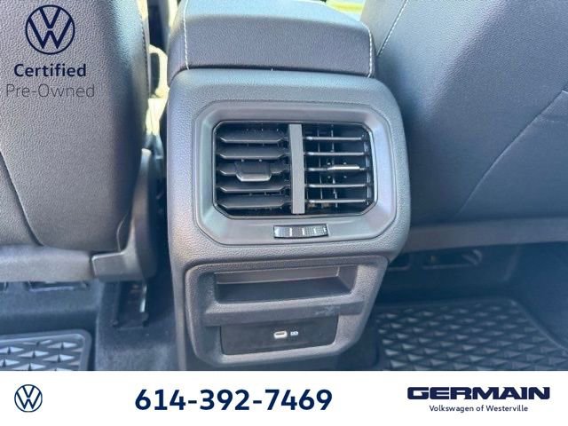 Certified 2024 Volkswagen Taos SE image 18