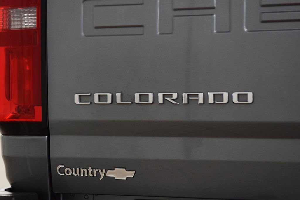 Used 2021 Chevrolet Colorado Z71 w/ Safety Package AWD/4WD image 24