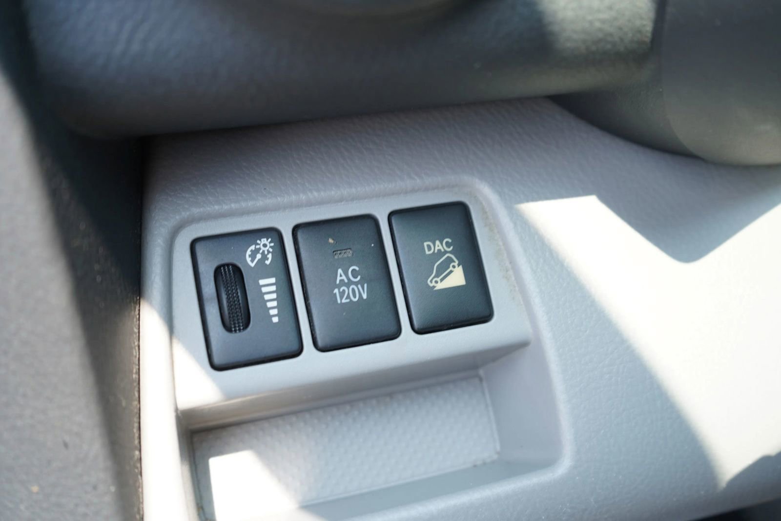 Used 2010 Toyota RAV4 Limited FWD image 14