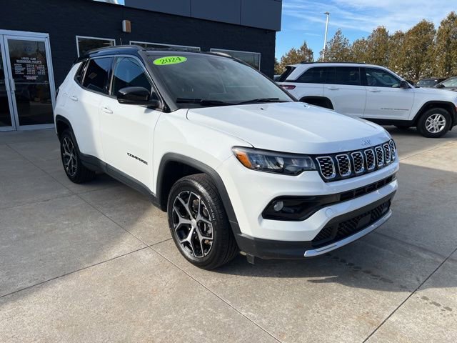 Used 2024 Jeep Compass Limited image 1