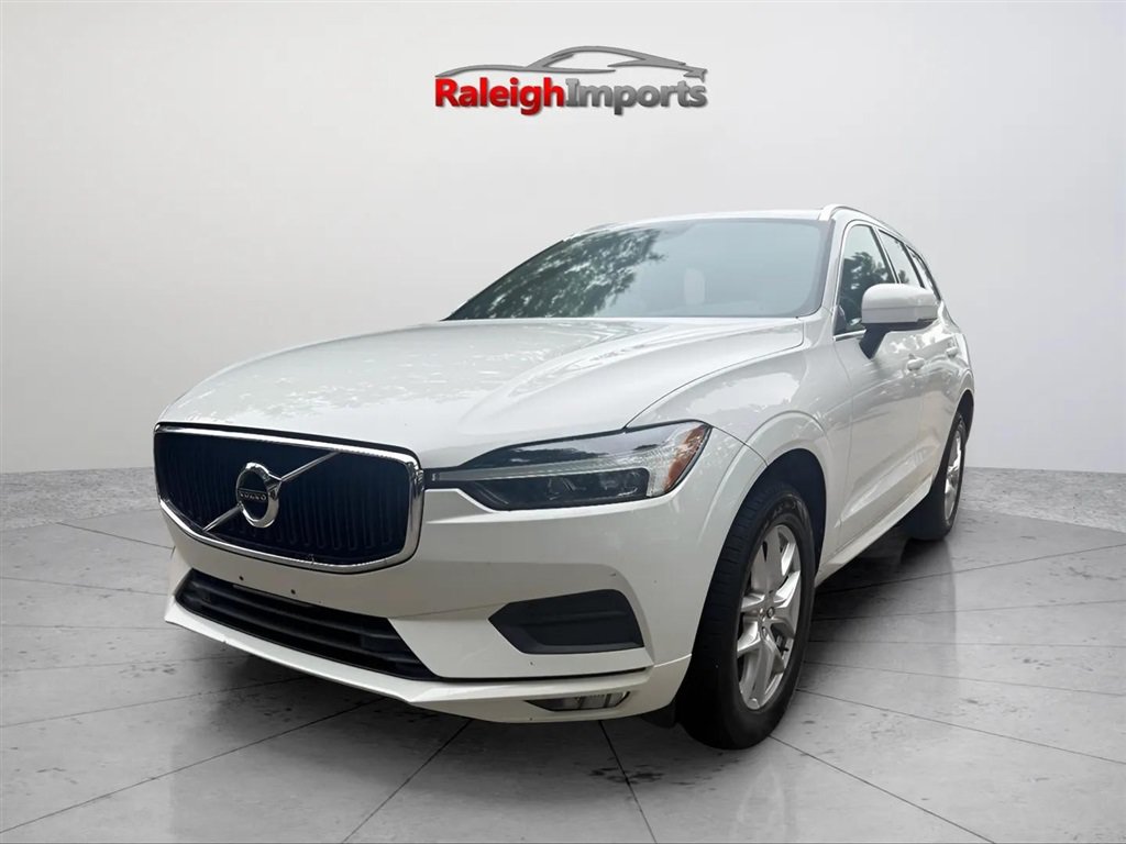 Used 2021 Volvo XC60 T5 Momentum w/ Premium Package AWD/4WD image 9