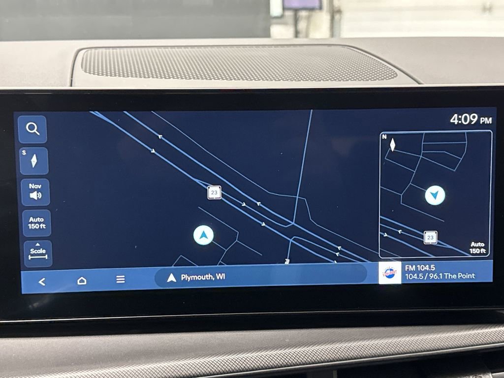 Used 2025 Hyundai Santa Fe XRT image 10