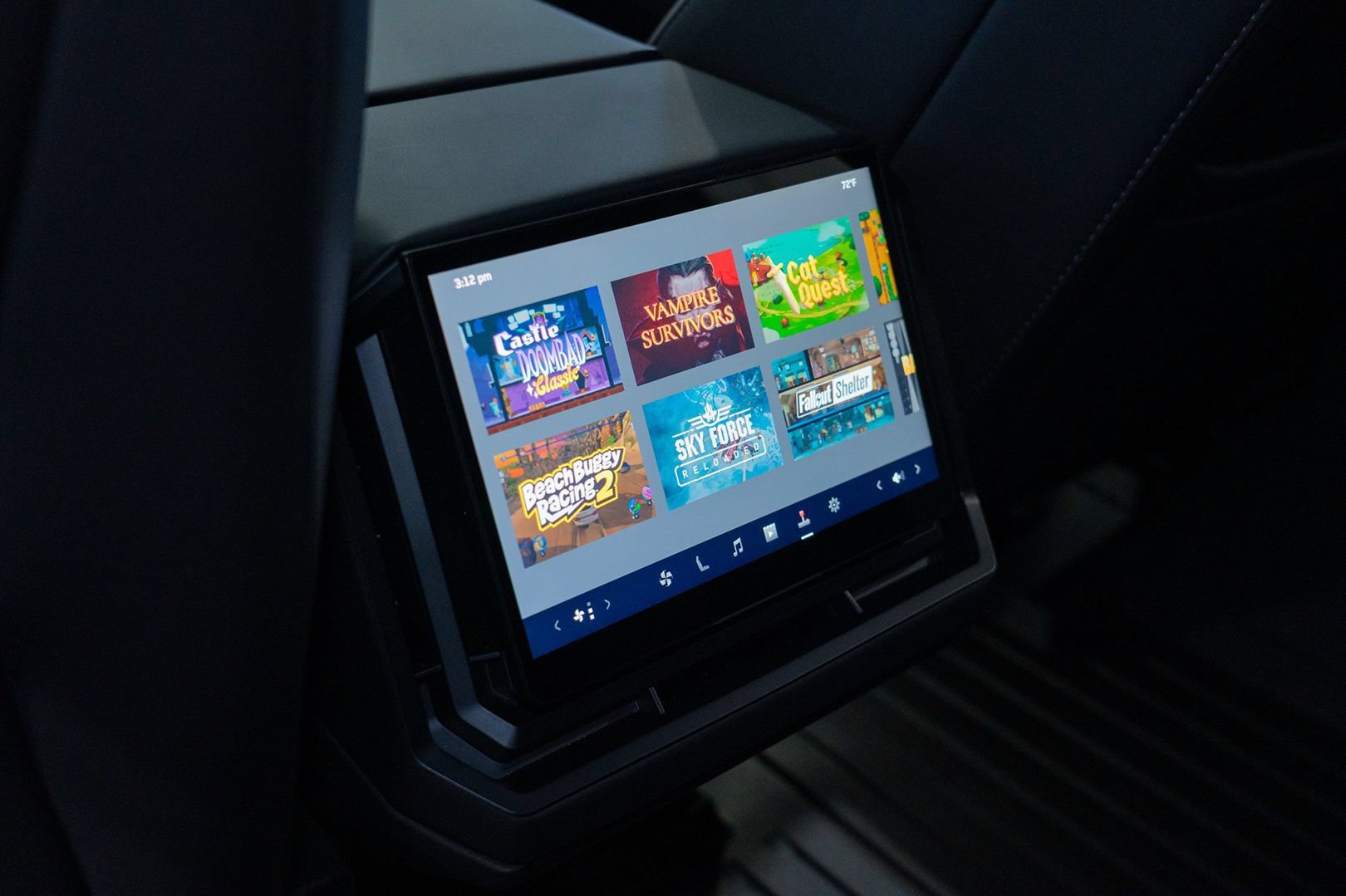 Used 2024 Tesla Cybertruck AWD Crew Cab image 28