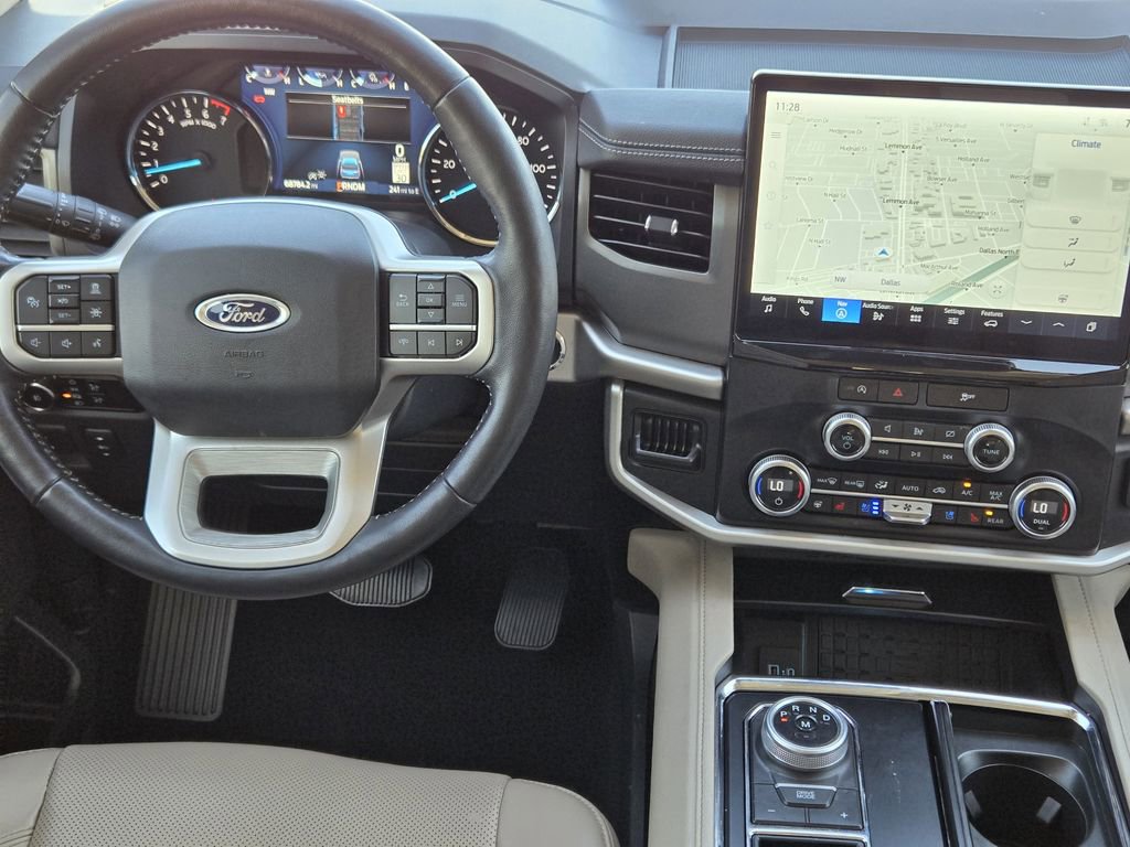 Used 2024 Ford Expedition XLT image 36